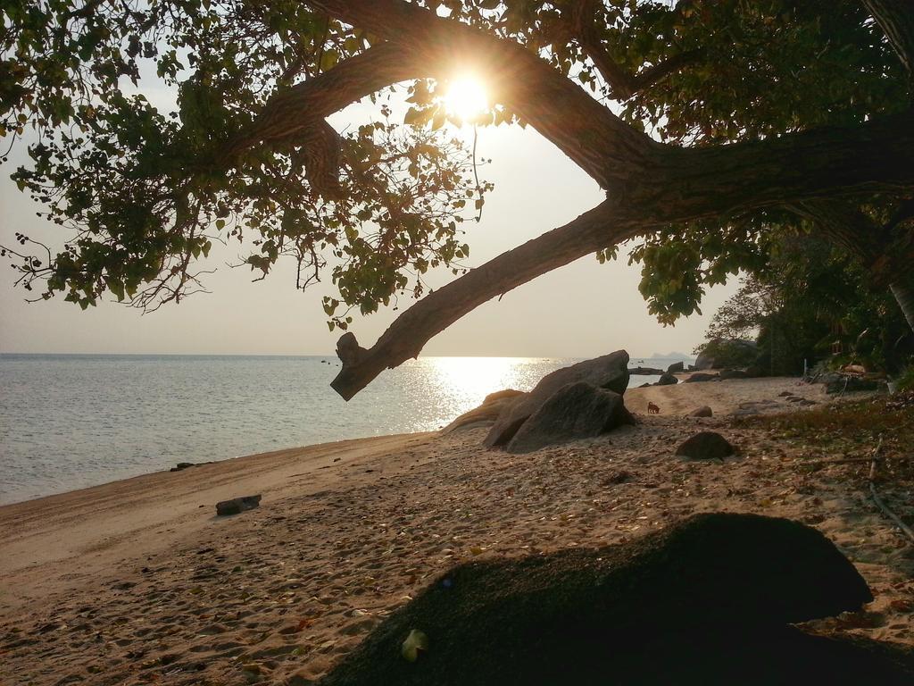 Blue Hill Beach Resort By Le Palais Hotel Koh Phangan Exteriör bild